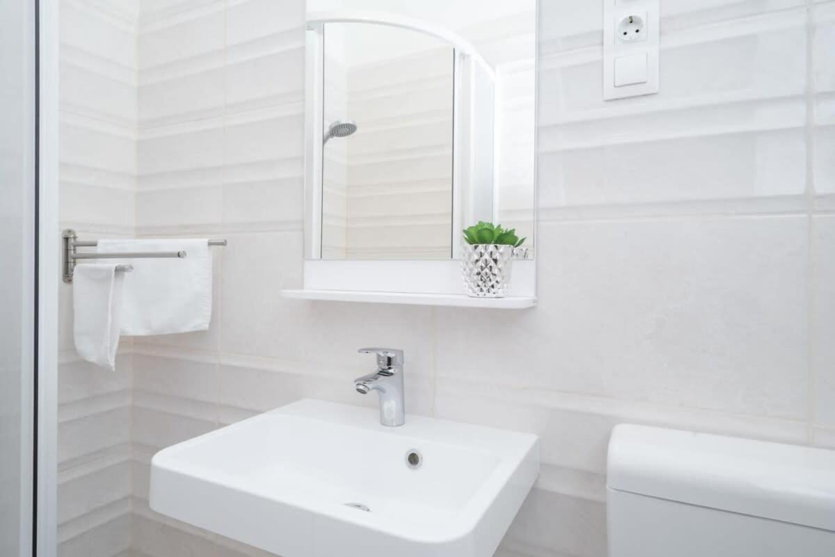 Ultra Central Large Stylish Apartment Budapest Bagian luar foto